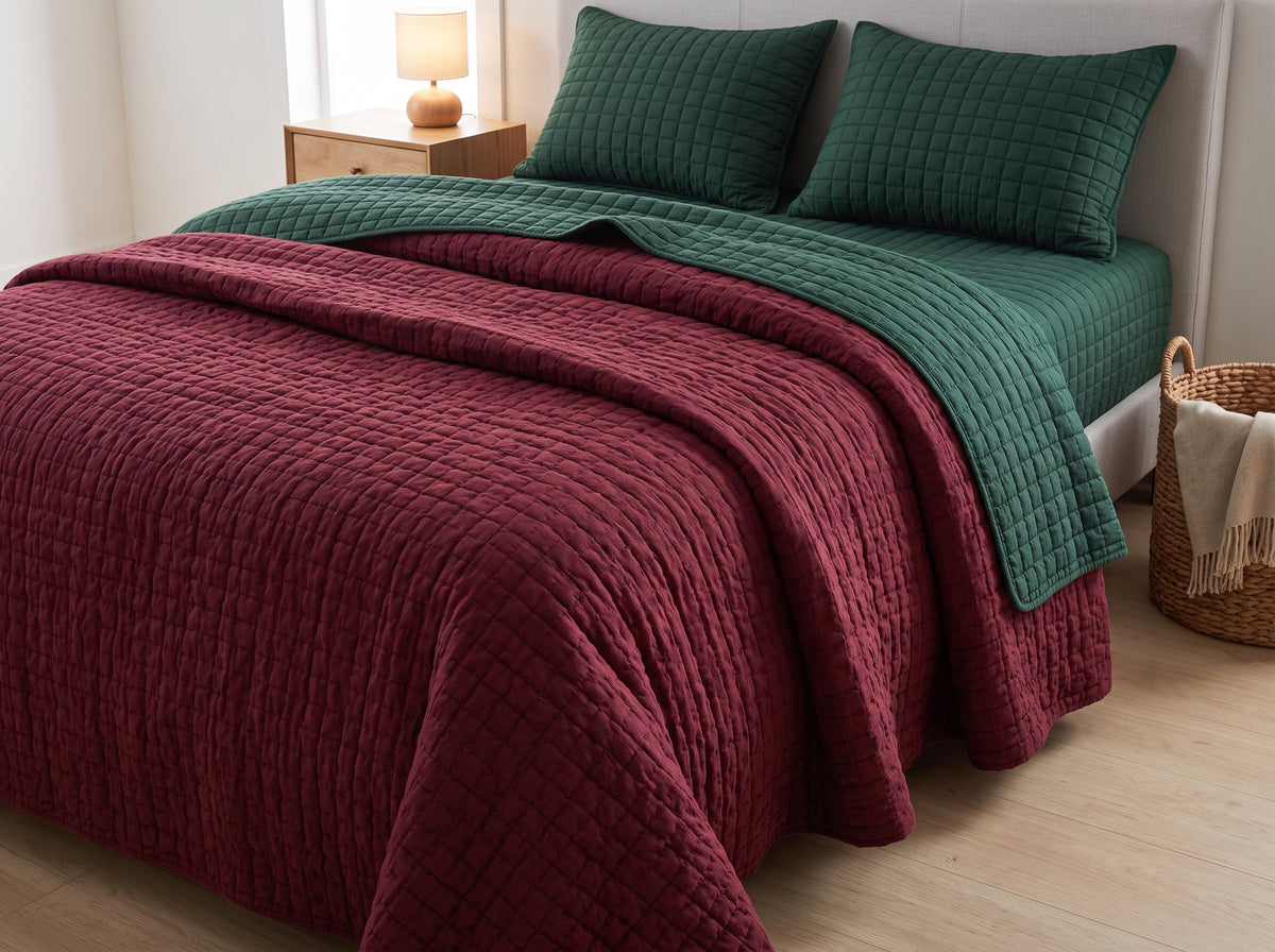Quilted Winter Bedding Set – Warm & Cozy Quilt