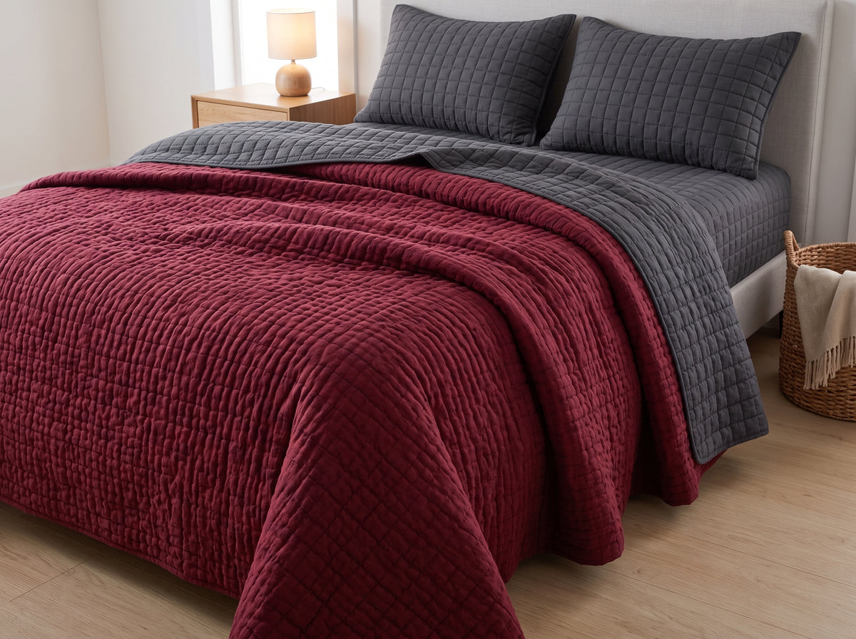 Quilted Winter Bedding Set – Warm & Cozy Quilt