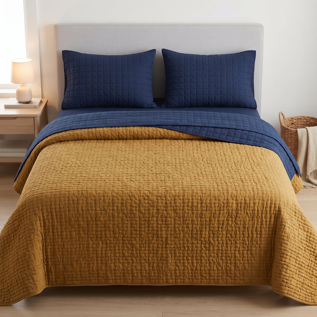 Quilted Winter Bedding Set – Warm & Cozy Quilt