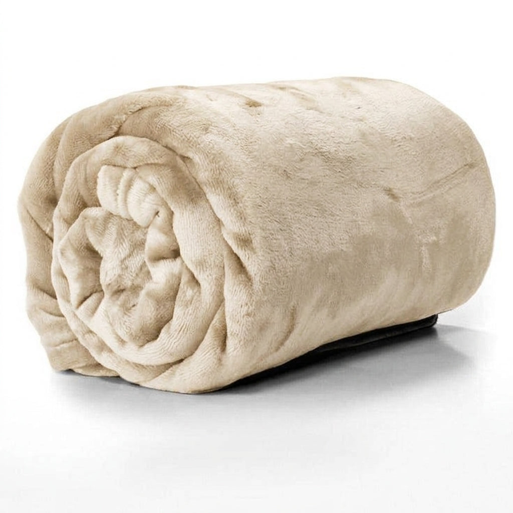Plush Fleece Winter Blanket – Ultra Soft & Warm